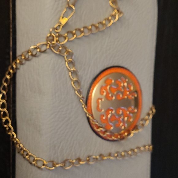 Grey/taupe chain purse - Picture 4 of 4